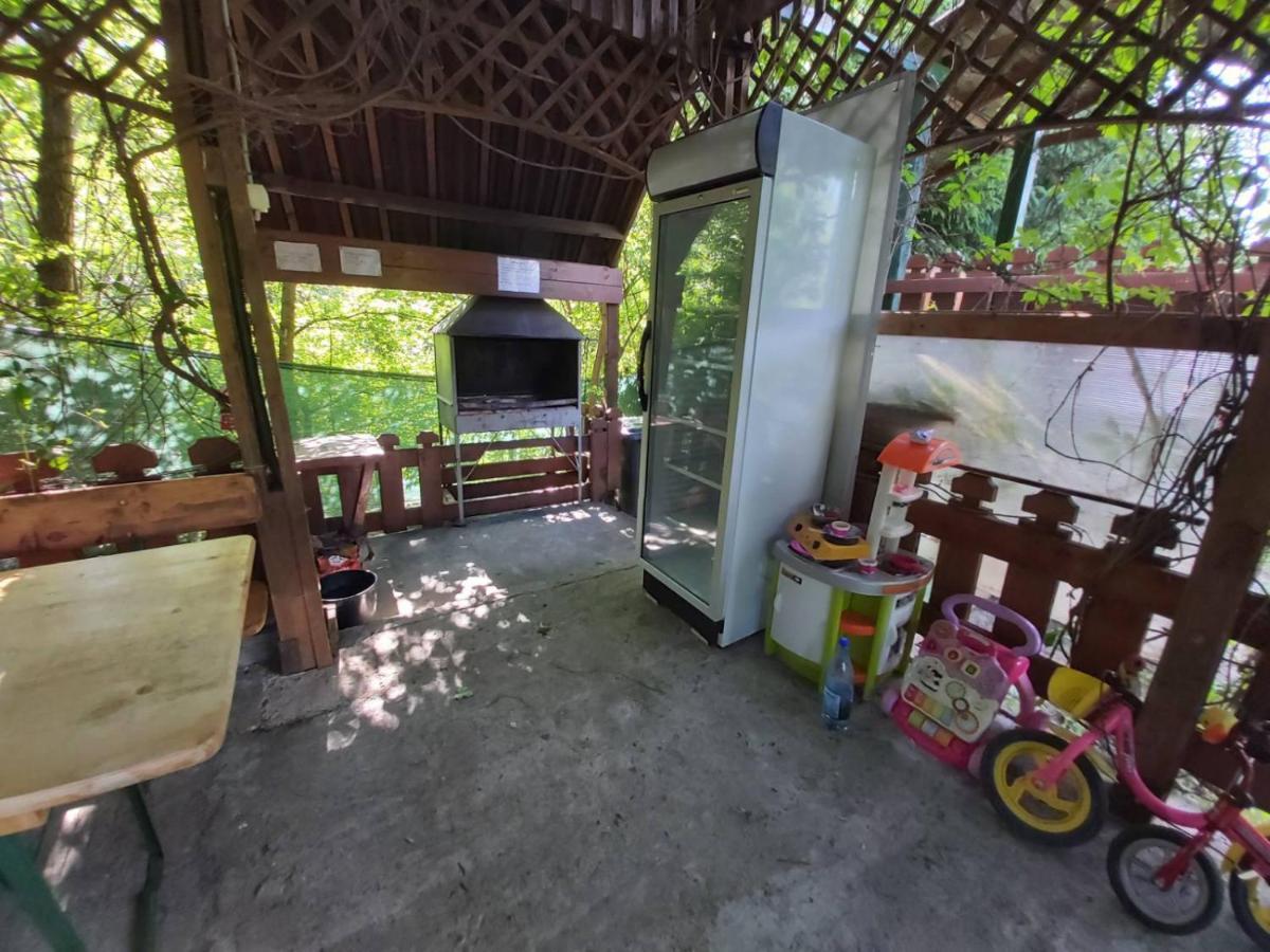 Bungalow Camping Edelweiss - Floare De Colt - Gyopar Rimetea Exterior photo