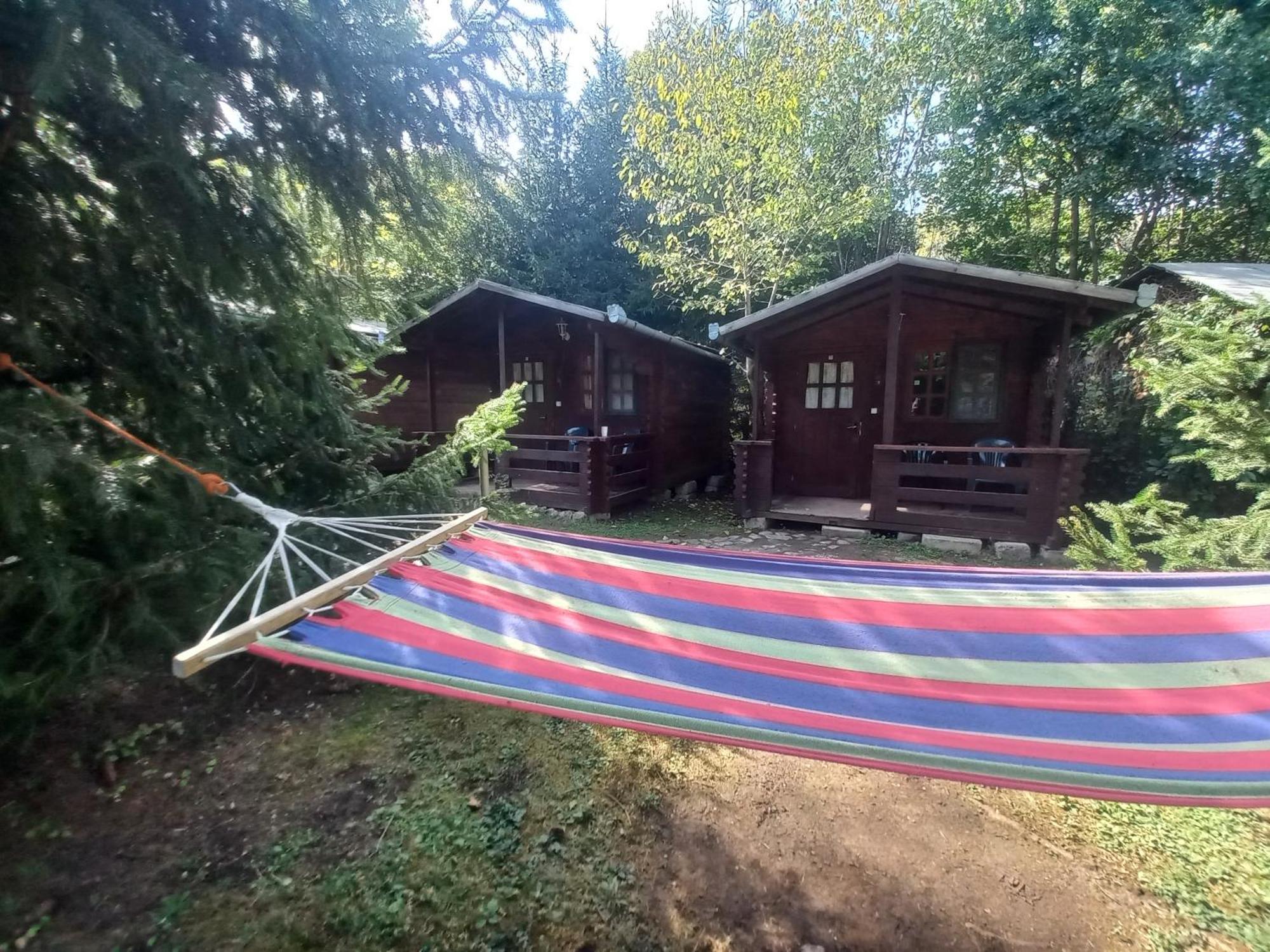 Bungalow Camping Edelweiss - Floare De Colt - Gyopar Rimetea Exterior photo